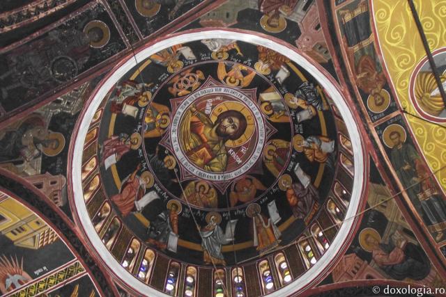Biserica „Sfântul Pantelimon” din Siana - Insula Rodos, Grecia (galerie FOTO)