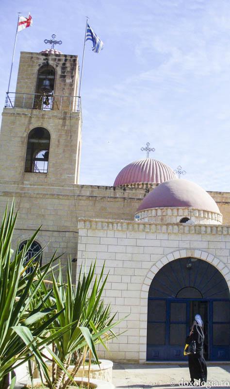 (Foto) Dudul lui Zaheu – Biserica Sfantul Elisei din Ierihon