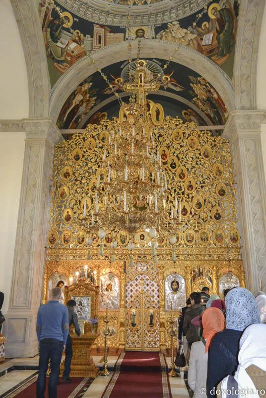 (Foto) Mănăstirea Cămârzani
