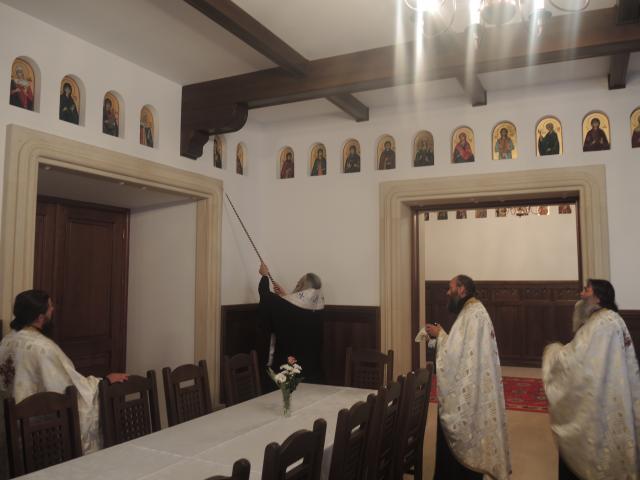(Foto) Sfințire de trapeză la Mănăstirea Agapia
