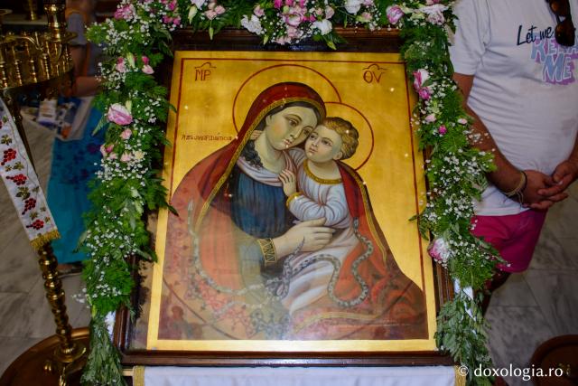 Foto: Silviu Cluci (Foto) Biserica Langouvarda din Markopoulos – locul unde se arată şerpii Maicii Domnului