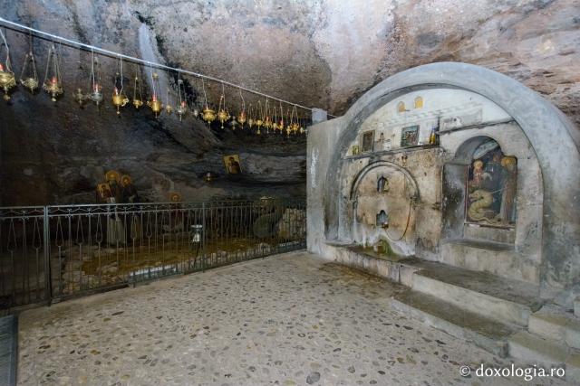 (Foto) Mega Spileo – Mănăstirea din peşteră 