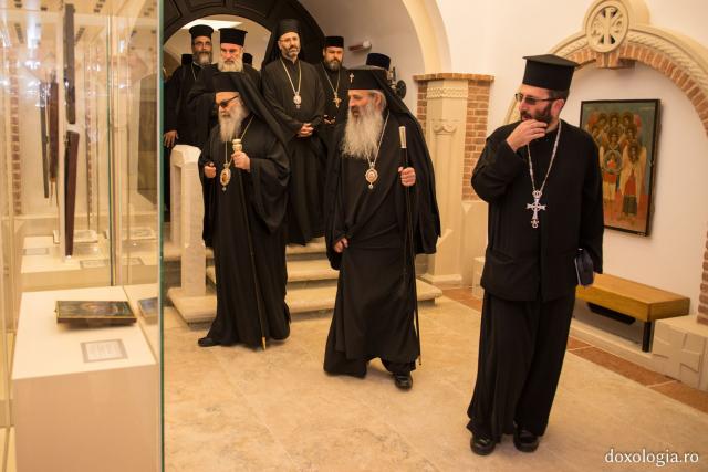 Vizita Patriarhului Antiohiei la Muzeul Mitropolitan și Spitalul Providența din Iași