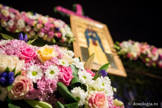 (Foto) Povestea hramului de anul trecut – Sărbătoarea Sfintei Cuvioase Parascheva
