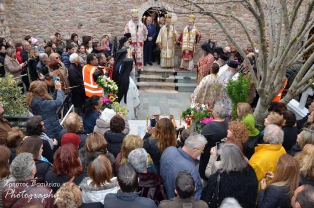 Mulțime de oameni la pomenirea Fericitului Iacov Tsalikis - Mănăstirea Cuviosului David din Evia