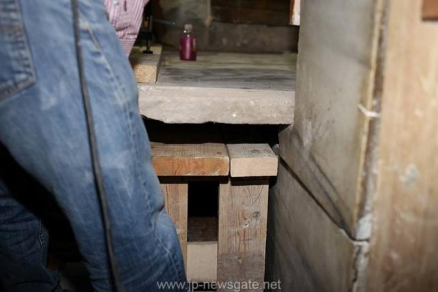 Lucrări de restaurare efectuate la Biserica Sfântului Mormânt din Ierusalim - descoperirea lespezii pe care a fost aşezat trupul Mântuitorului Iisus Hristos (galerie FOTO) Lucrări de restaurare efectuate la Biserica Sfântului Mormânt din Ierusalim - descoperirea lespezii pe care a fost aşezat trupul Mântuitorului Iisus Hristos (galerie FOTO)
