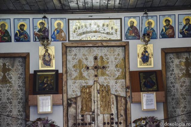 (Foto) Biserica Sfântul Gheorghe de la Palatul Cantacuzino – Bușteni 