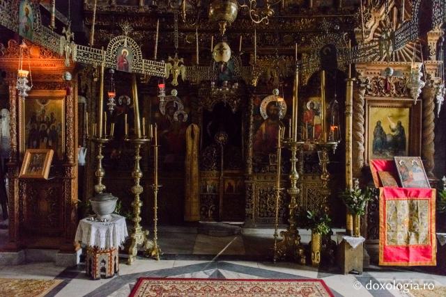 (Foto) Paşi de pelerin la Schitul Kavsokalivia – Athos