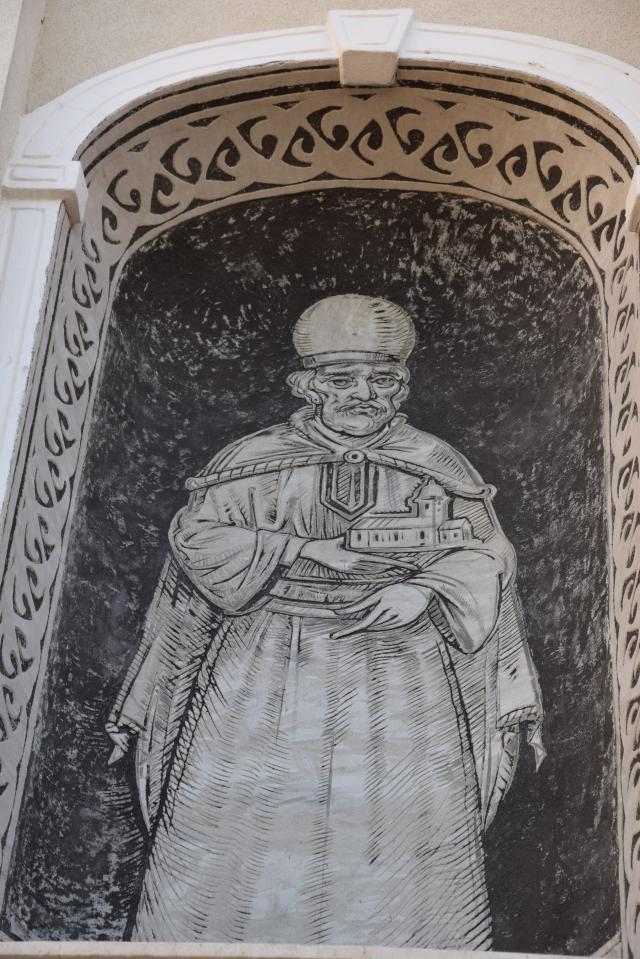 (Foto) Pictura interioară a Bisericii Banu din Iași, resfințită de 2 ierarhi