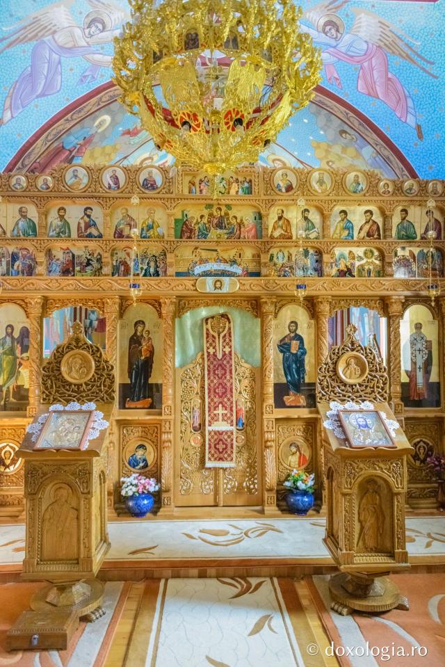 (Foto) Mănăstirea „Înălțarea Domnului” Măgura Ocnei