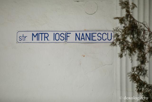 Strada „Mitropolit Iosif Naniescu”, satul Răzălăi