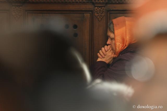 (Foto) Rugăciune și bucurie la Liturghia Proclamării Canonizării Sfinților Iosif cel Milostiv și Gheorghe Pelerinul