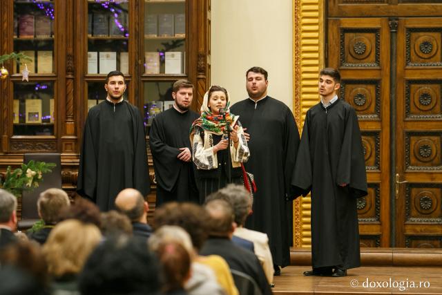(Foto) Serbarea de Iarnă a Facultății de Teologie Ortodoxa din Iași