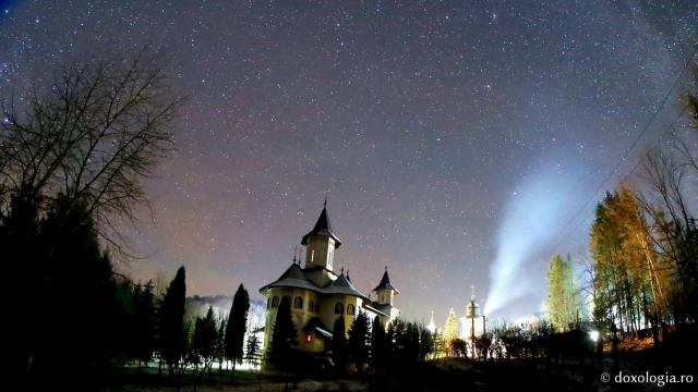 (Foto) Mănăstirea Sihăstria la început de iarnă