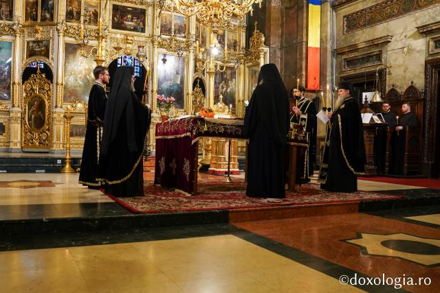 (Foto) Prohodul Domnului la Catedrala mitropolitană din Iași