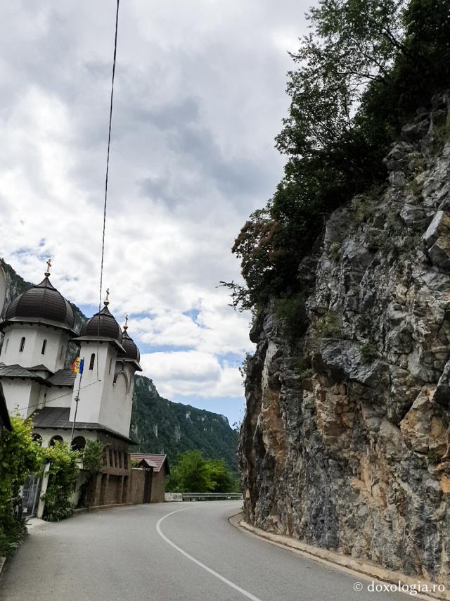 Mănăstirea Mraconia de la Cazanele Dunării