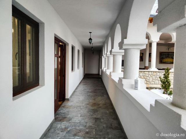 (Foto) Liniștea de la Mănăstirea Cămârzani