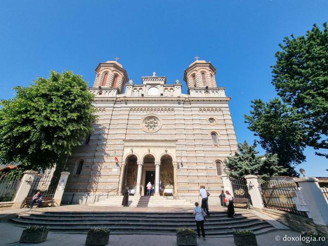 (Foto) Catedrala Arhiepiscopală „Sfinții Apostoli Petru și Pavel” din Constanța
