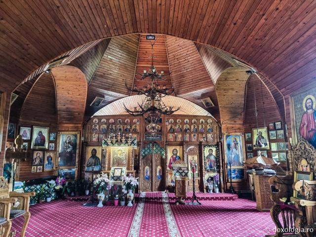 Mănăstirea „Sfântul Ioan Iacob” Corlățeni