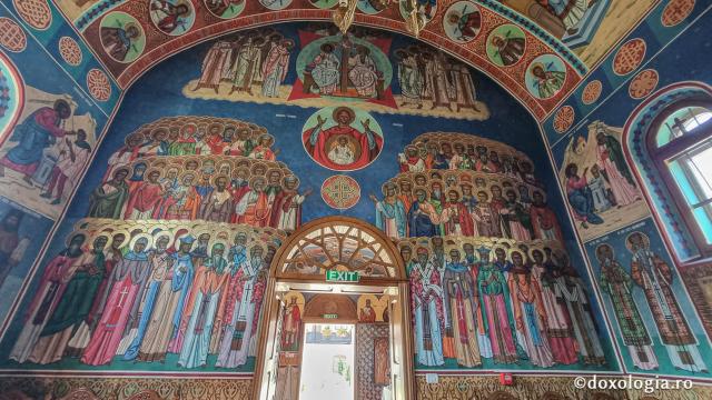 Mănăstirea Almaş - pictura interioara