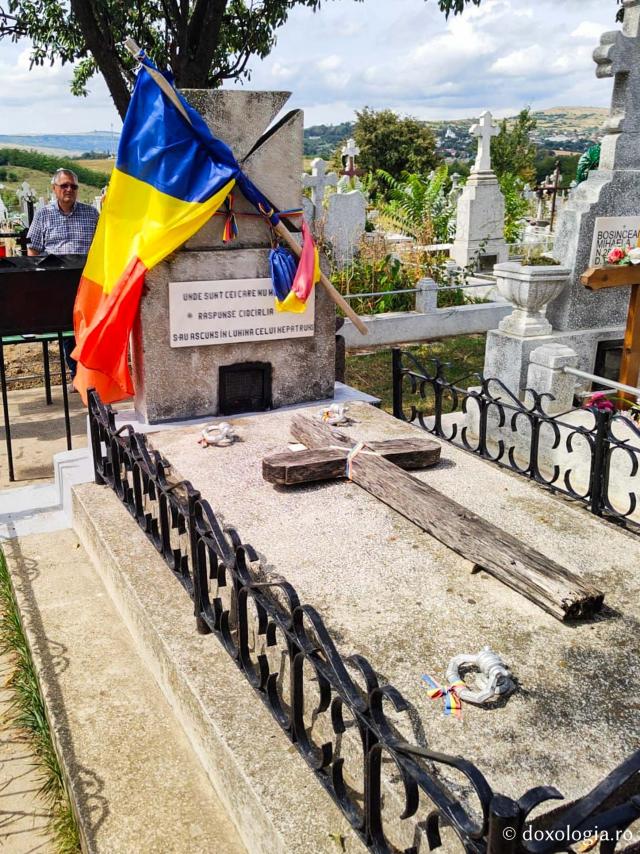 Mormântul Părintelui Dimitrie Bejan