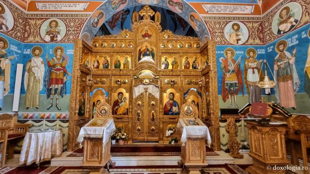 Paraclisul „Sfântului Ierarh Leontie” de la Mănăstirea Bogdana