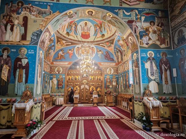 Paraclisul „Sfântului Ierarh Leontie” de la Mănăstirea Bogdana