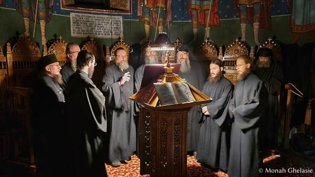 Călugări strană - Ajunul Crăciunului la Mănăstirea Sihăstria