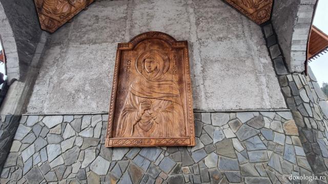 Icoana Sfânta Ana - Mănăstirea „Acoperământul Maicii Domnului” din Dorna Arini