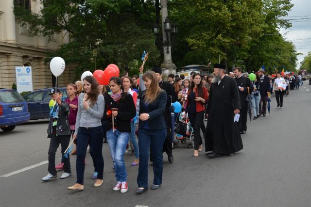 Peste 8.000 de persoane au participat la Marșul pentru Familie organizat la Iași (GALERIE FOTO)