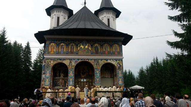 Liturghie arhierească la Seminarul Teologic de la Mănăstirea Neamț în ziua hramului Sfântului Ioan Iacob Hozevitul - 5 august 2014 Sărbătoarea Sfântului Ioan Iacob la Seminarul Teologic de la Mănăstirea Neamț - galerie foto