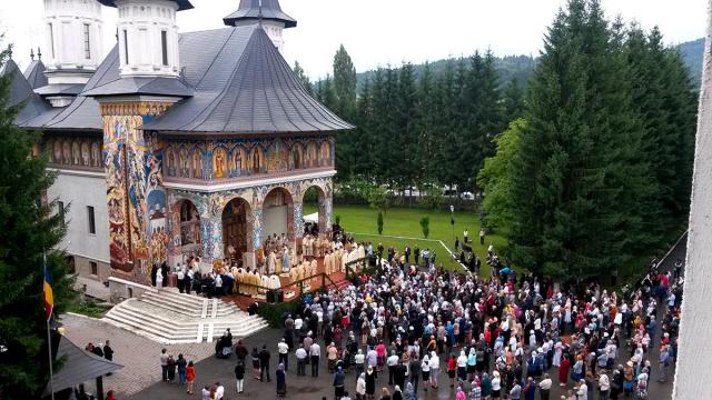Liturghie arhierească la Seminarul Teologic de la Mănăstirea Neamț în ziua hramului Sfântului Ioan Iacob Hozevitul - 5 august 2014 Sărbătoarea Sfântului Ioan Iacob la Seminarul Teologic de la Mănăstirea Neamț - galerie foto
