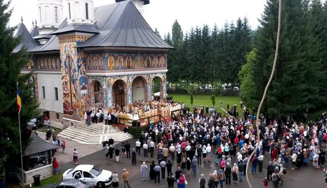 Sărbătoarea Sfântului Ioan Iacob la Seminarul Teologic de la Mănăstirea Neamț - galerie foto