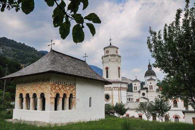Mănăstirea Bistrița-Vâlcea