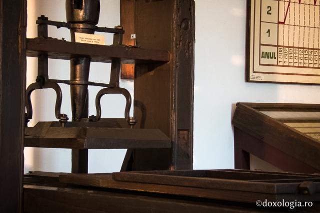 foto: Ștefan Cojocariu (Foto) Crâmpeie din viața culturală a Mănăstirii Neamț