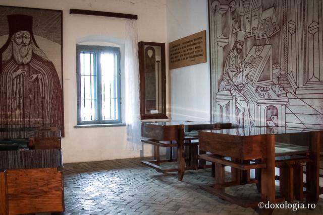 foto: Ștefan Cojocariu (Foto) Crâmpeie din viața culturală a Mănăstirii Neamț