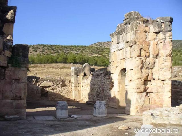 Oraşul Hierapolis şi ruinele Bisericii martiriului Sfântului Apostol Filip - Turcia - galerie FOTO