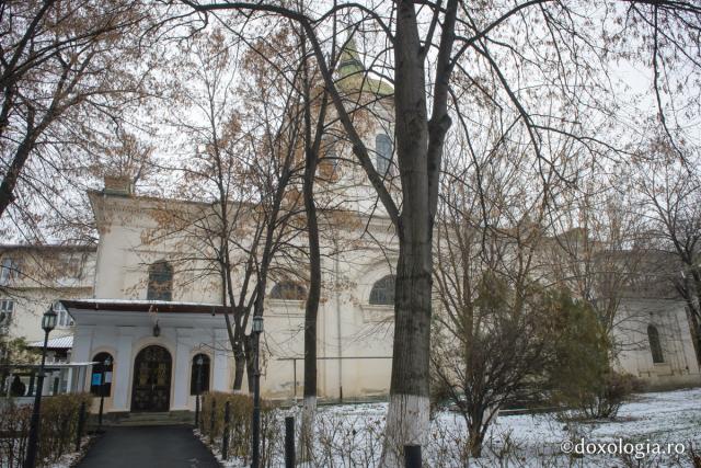 (Foto) Biserica „Sfântul Spiridon” din Iași