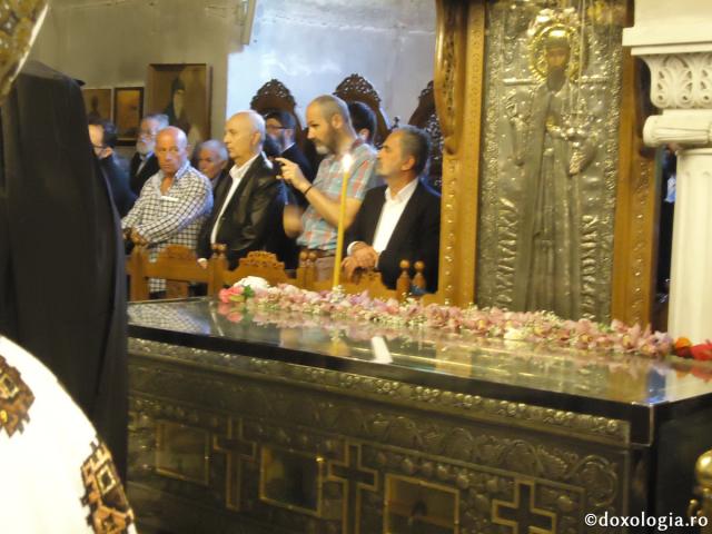 (Foto) Acasă la Sfântul Efrem cel Nou, în Nea Makri, Grecia, de hram