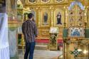 Mult poate face rugăciunea dreptului cea lucrătoare / Foto: Oana Nechifor bărbat în biserică