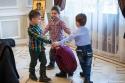 Nu fiți copii la minte, fiți copii când e vorba de răutate / Foto: Oana Nechifor copii jucându-se