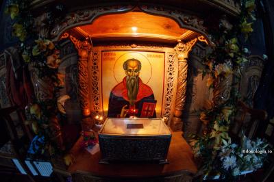 Foto: Pr. Silviu Cluci (Video) Sfântul Haralambie salvează o cetate din Grecia de la distrugere