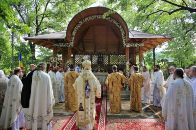 (Video) Mănăstirea ieșeană Bucium și-a celebrat hramul