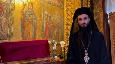 (Audio) Pr. Elisei Nedescu – Despre Sfântul Vasile cel Mare și prezența moaștelor la Mănăstirea „Sfinții Trei Ierarhi” din Iași