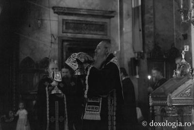 La înjumătățirea Postului IPS Teofan a săvârșit Liturghia Darurilor la Catedrala Mitropolitană din Iași
