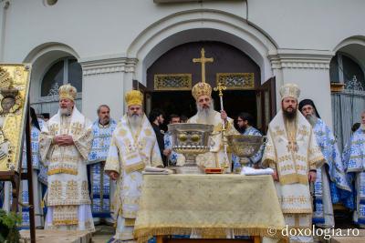 Sărbătoarea Înălțării Domnului, hramul Mănăstirii Neamț / Foto: Mihail Vrăjitoru Sărbătoarea Înălțării Domnului, hramul Mănăstirii Neamț