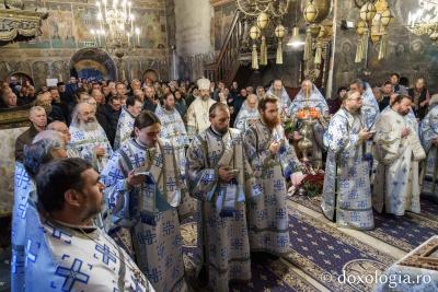 Sfântul Paisie Velicicovschi, prăznuit la Mănăstirea Neamț Sfântul Paisie Velicicovschi, prăznuit la Mănăstirea Neamț