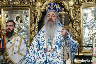 IPS Teofan, predicând / Foto: Mihail Vrăjitoru IPS Teofan