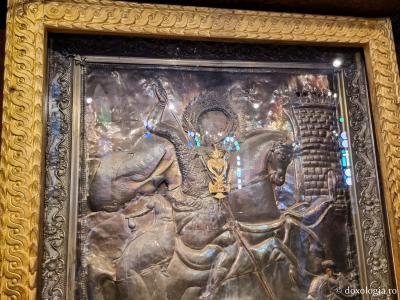 Icoana făcătoare de minuni a Sfântului Mare Mucenic Gheorghe din biserica ortodoxă greacă din Cairo / Foto: Magda Buftea Icoana făcătoare de minuni a Sfântului Mare Mucenic Gheorghe din biserica ortodoxă greacă din Cairo