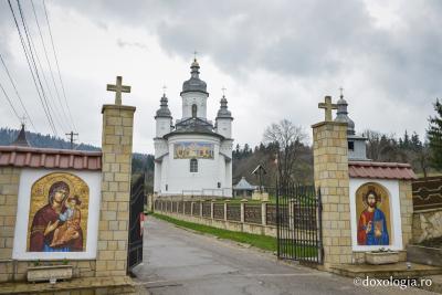 Schitul Vovidenia din Neamț / Foto: Ștefan Cojocariu Schitul Vovidenia din Neamț